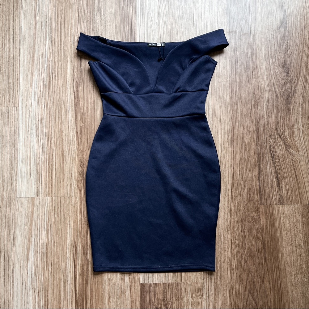 Boohoo Night Off-Shoulder Mini Dress in Navy Blue in 6